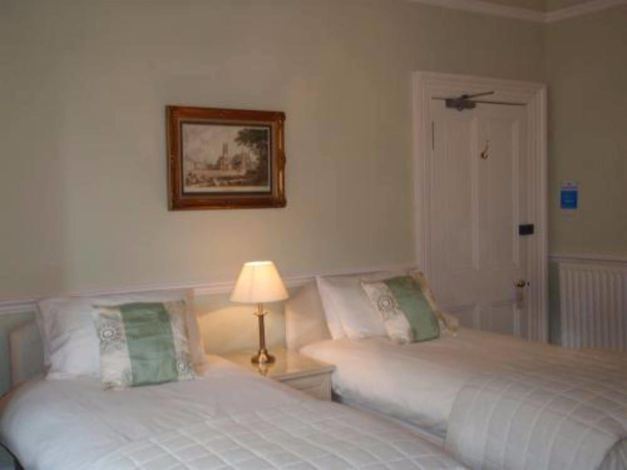אדינבורו Highfield Guest House מראה חיצוני תמונה